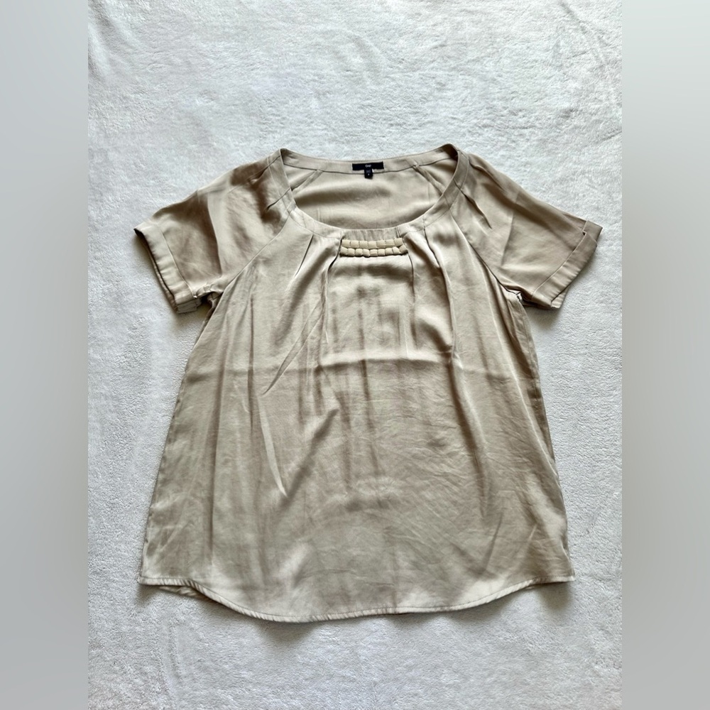 NWOT GAP Taupe Flowy Blouse